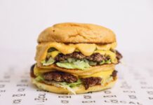 Expertos coinciden en que una de las claves de las hamburguesas son las salsas innovadoras