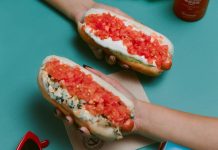 Dominó celebrará el Día de la Felicidad regalando 1.000 completos junto a Metro