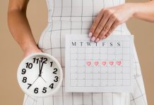 “Es normal que duela” o “los bochornos son inevitables”: mitos sobre la menstruación y la menopausia que es importante aclarar