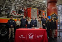 Bomberos de Santiago y Old Spice sellan alianza que beneficiará a cerca de 1.000 voluntarios y voluntarias