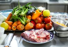 Nueva pirámide alimentaria: Estados Unidos reformula sus directrices con foco en las proteínas